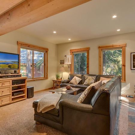 West Pine Cabin On The West Shore - 2 Bedroom W 2 Bonus Rooms, Hot Tub, Pool Table & Pet Friendly Tahoe City Exterior photo