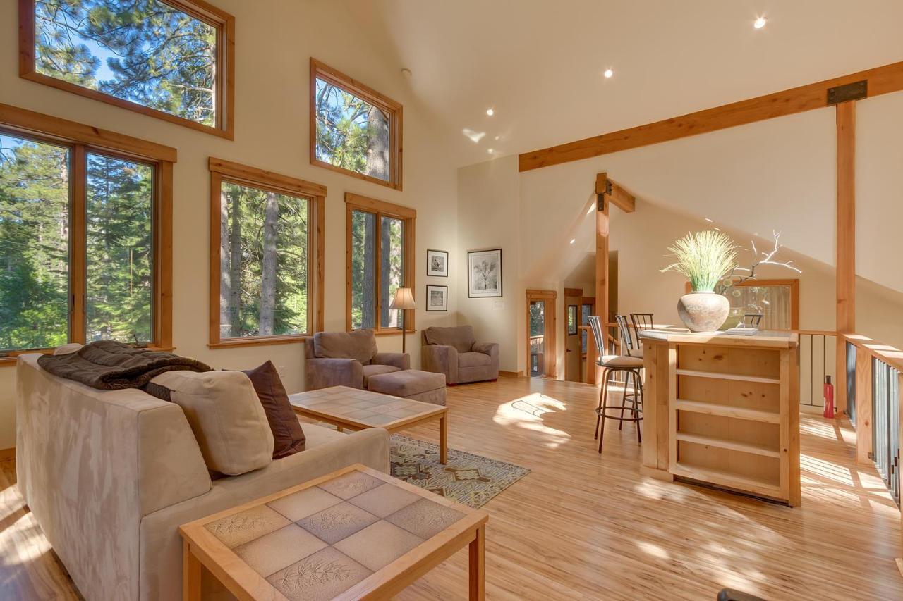 West Pine Cabin On The West Shore - 2 Bedroom W 2 Bonus Rooms, Hot Tub, Pool Table & Pet Friendly Tahoe City Exterior photo